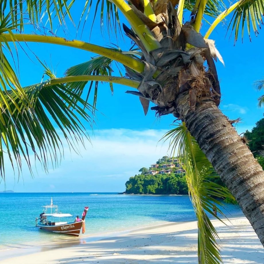 КОРАЛЛОВЫЕ ОСТРОВА и THE CORAL BEACH
